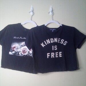 One Clothing Cropped Top XS Lot of 2 Short Sleeve Printed Flower Kindness Black